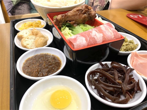 十秒到过桥米线加盟投资大不大?