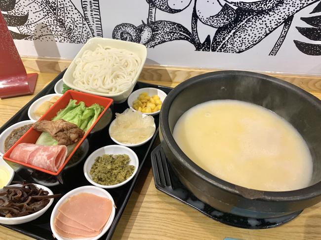 米线创业如何将生意做好_十秒到分享自己的创业经验