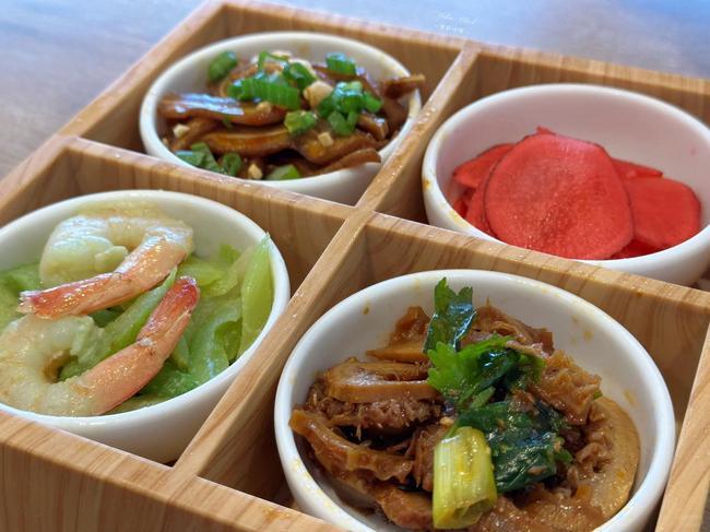 十秒到云南米线口感刺激 迎来众多消费者购买